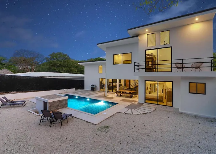 Villa Waterfall Pool, Kids' Paradise, Quiet Beaches *